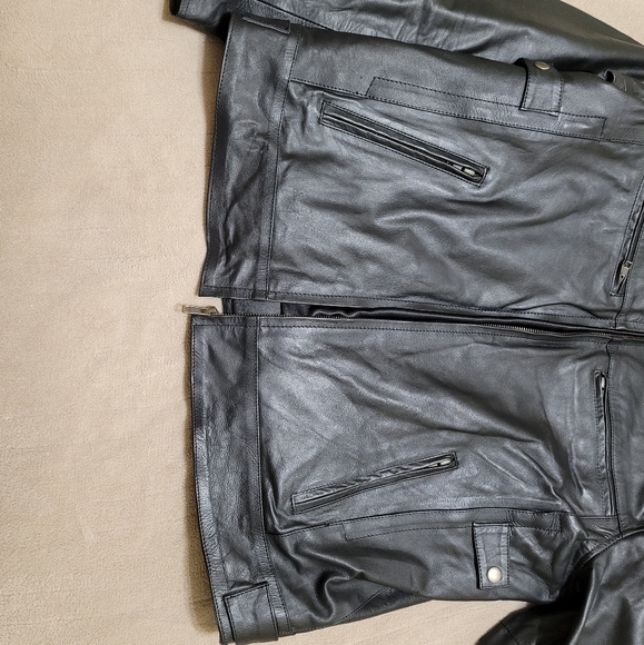 Leather Jacket - Picture 4 of 6